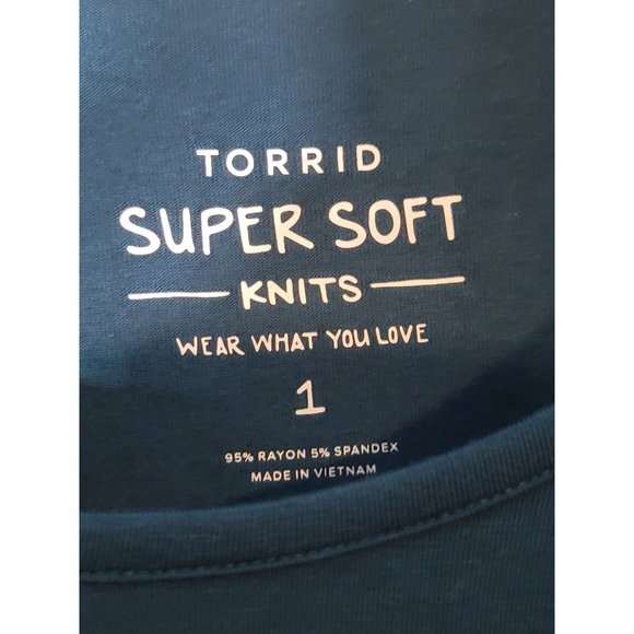 Torrid Super Soft Knits Long Sleeve Cropped Graphic Tee Shirt‎ Women's Size 1X. - Picture 5 of 6